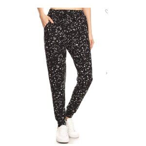 128 Live $20. Start, NWT allover Star joggers ,drawstring waistband waistpockets